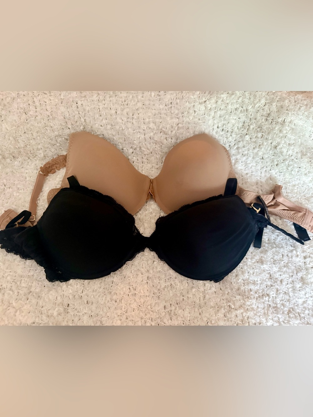 Natori 34DD Bra Bundle Black & Nude
